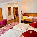 Posthotel Arnold 3*